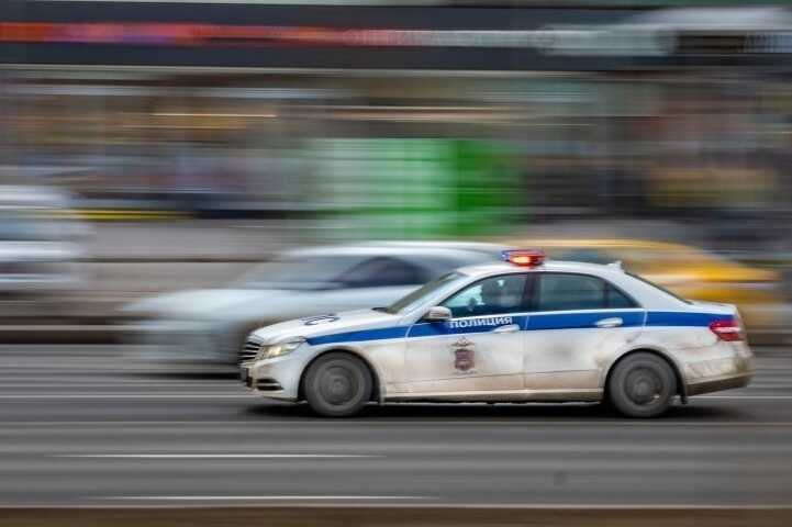 В Дагестане мужчина открыл стрельбу по полицейским: двое раненых, объявлен план «Перехват»