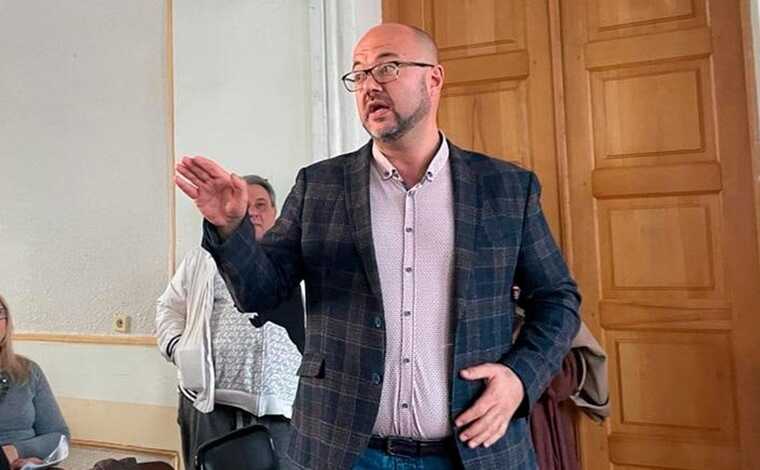 Экс-депутата курской думы Максима Васильева подозревают в крупном мошенничестве при строительстве укреплений