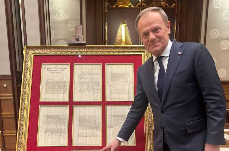 Дональда Туска могут привлечь к ответственности за нарушение правил отчетности
