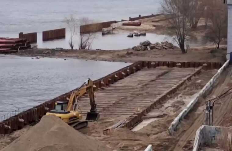 В Саратове продолжается реализация масштабного проекта благоустройства набережной в Затоне